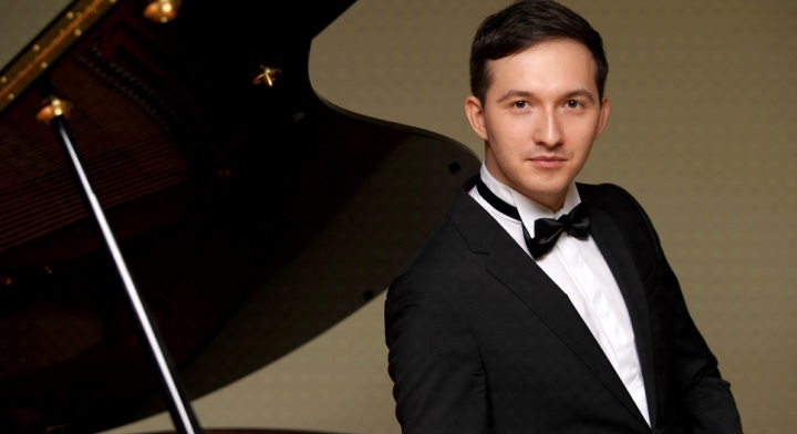 Pianist Sergey Tanin